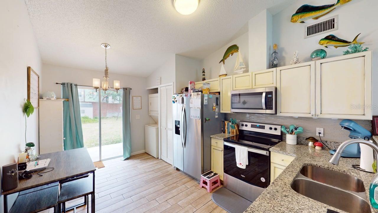 Image 9 of 37 For 12381 Antonio Circle