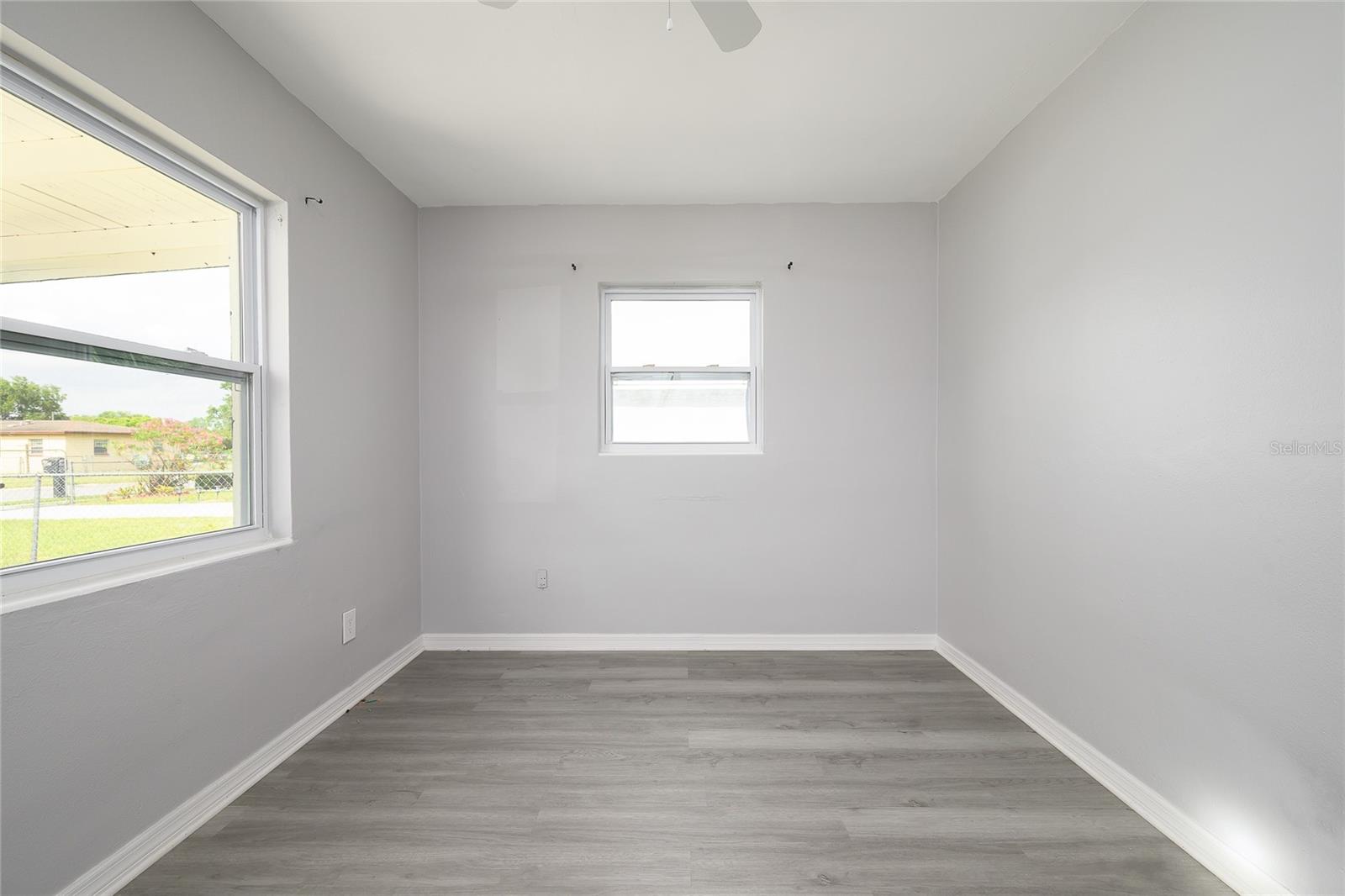 Image 16 of 20 For 4824 Shoshone Street