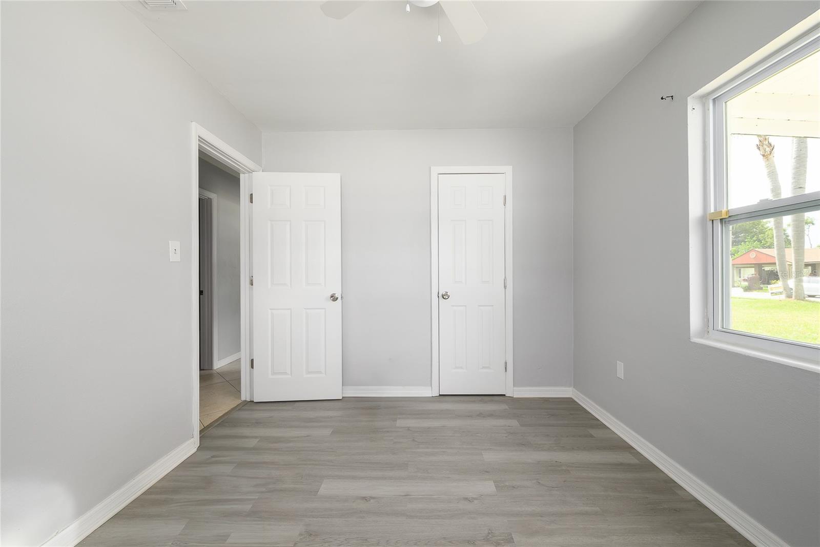 Image 17 of 20 For 4824 Shoshone Street