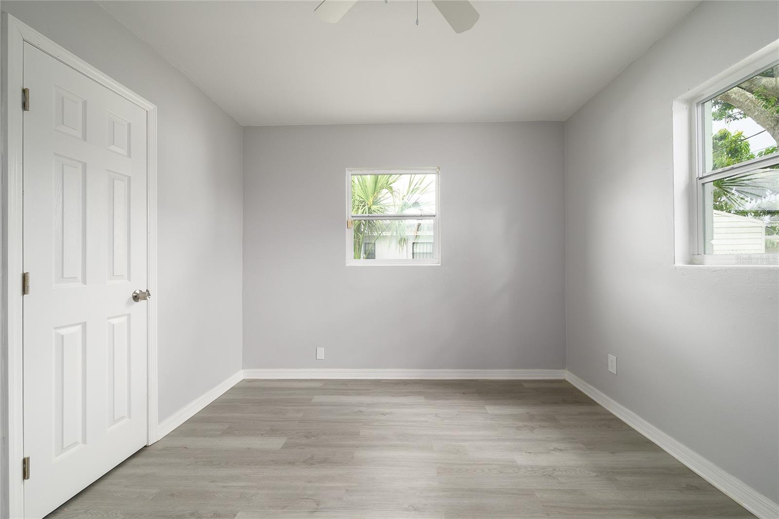 Image 18 of 20 For 4824 Shoshone Street