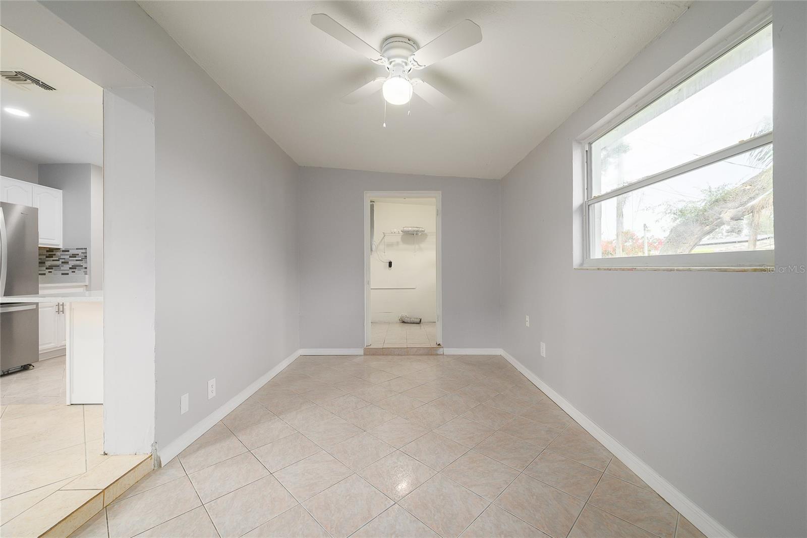 Image 5 of 20 For 4824 Shoshone Street