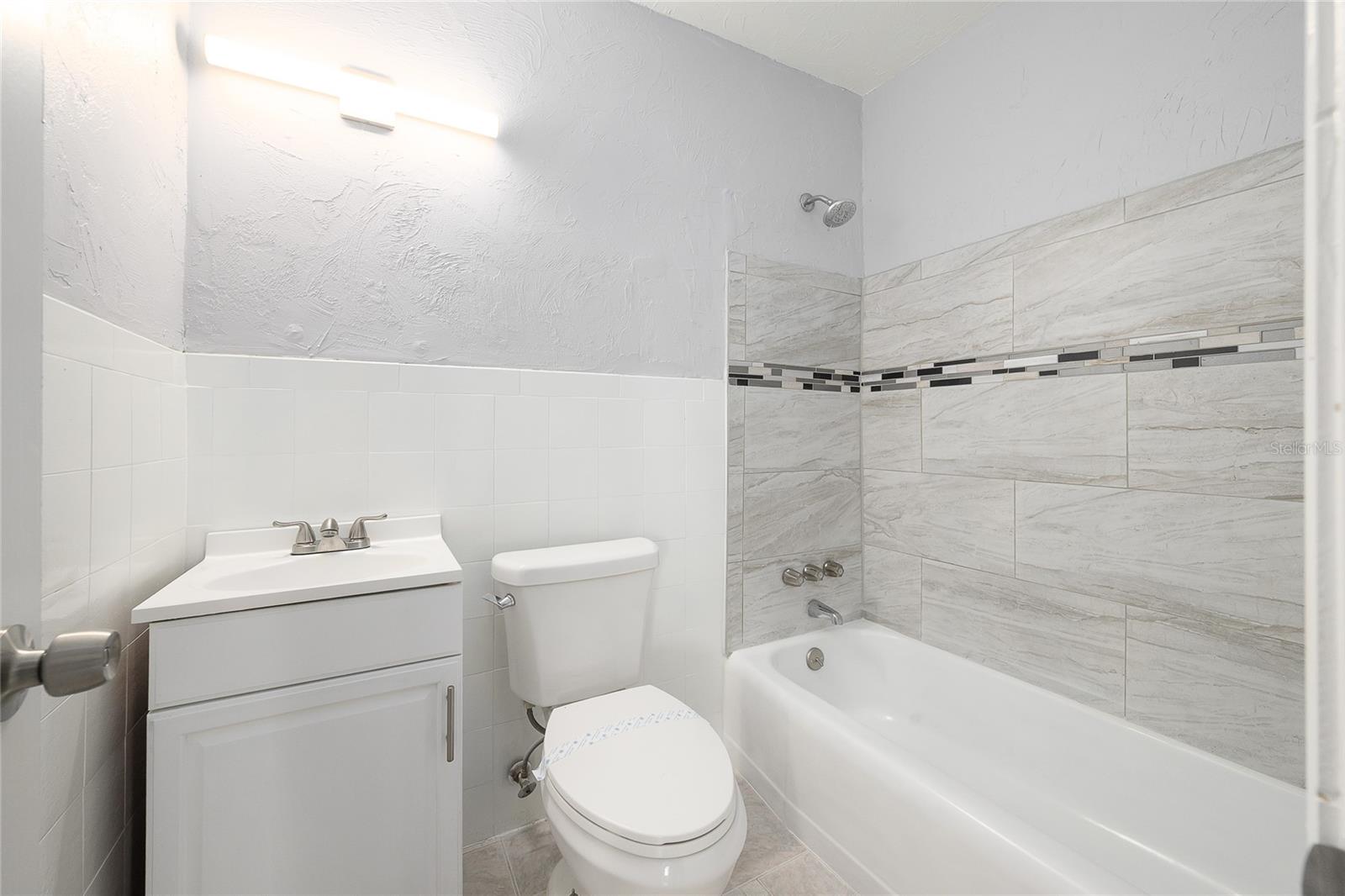 Image 7 of 20 For 4824 Shoshone Street
