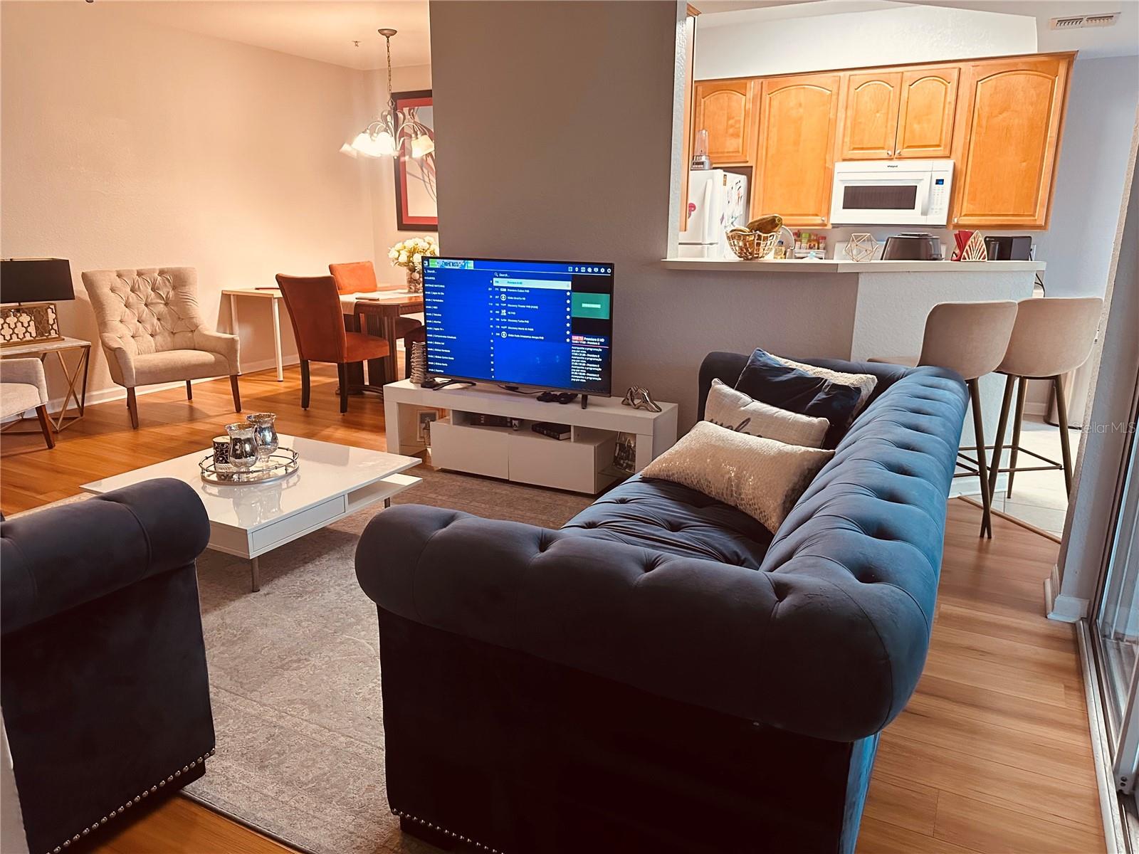 Image 4 of 25 For 6450 Alcalde Court 106