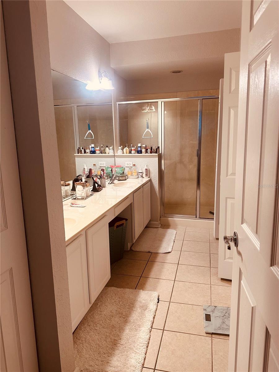 Image 6 of 25 For 6450 Alcalde Court 106