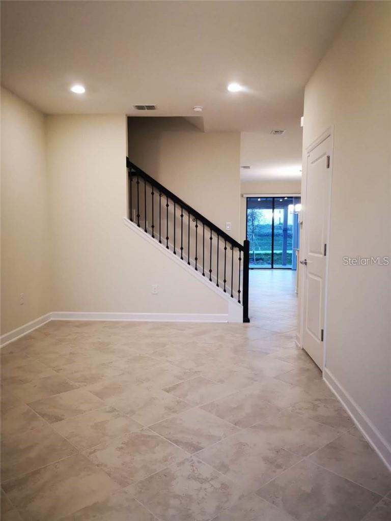 Image 4 of 17 For 1205 Royal St George Boulevard
