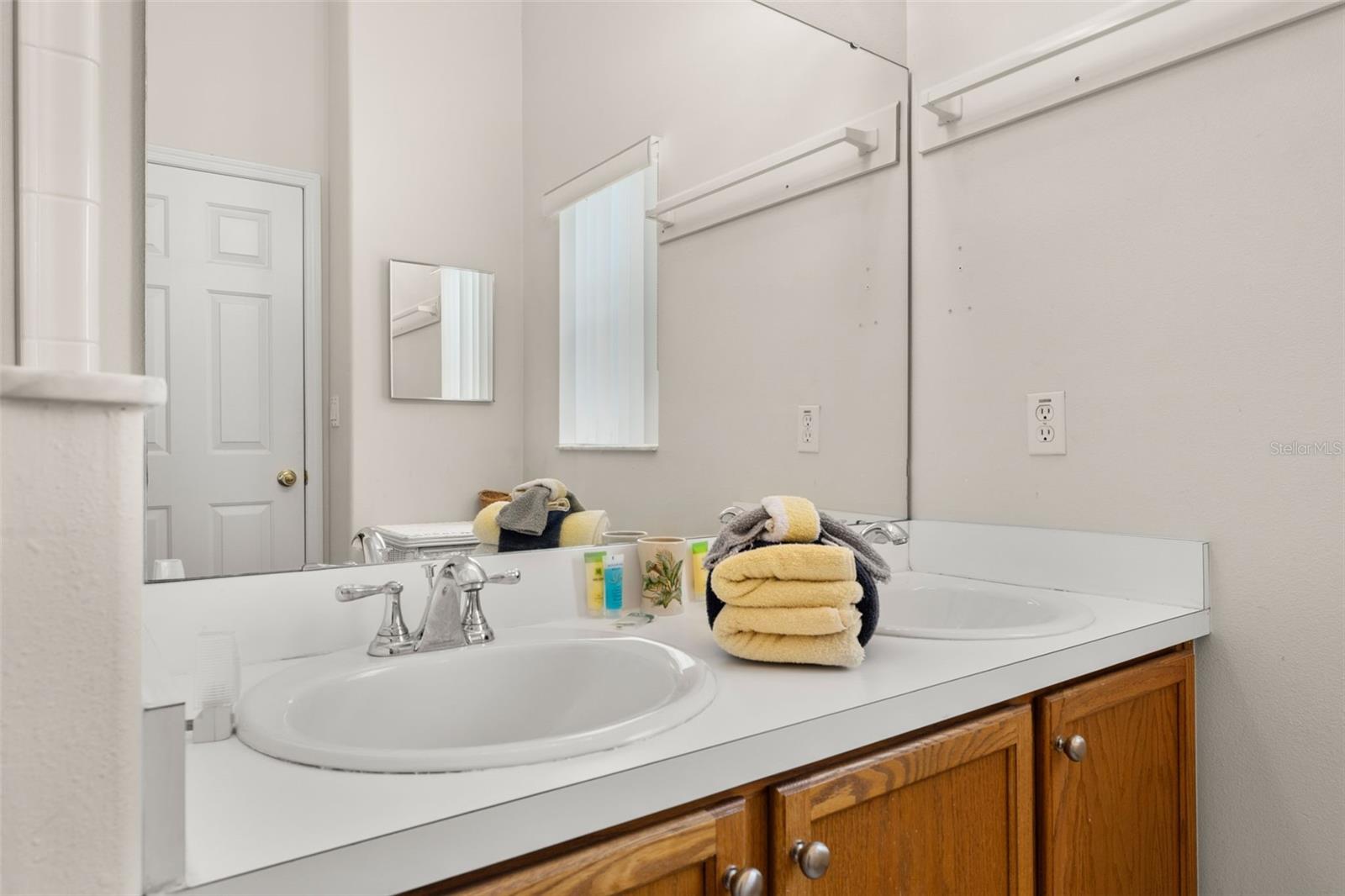 Image 38 of 72 For 4640 Eagle Peak Drive