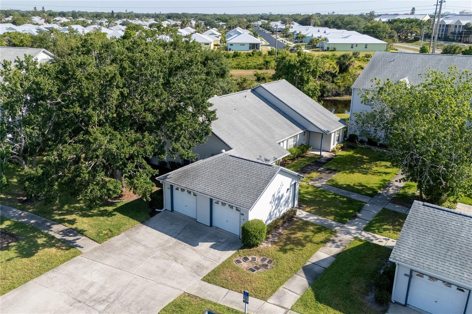 Image 5 of 38 For 4927 Lake Waterford Way W 1-202
