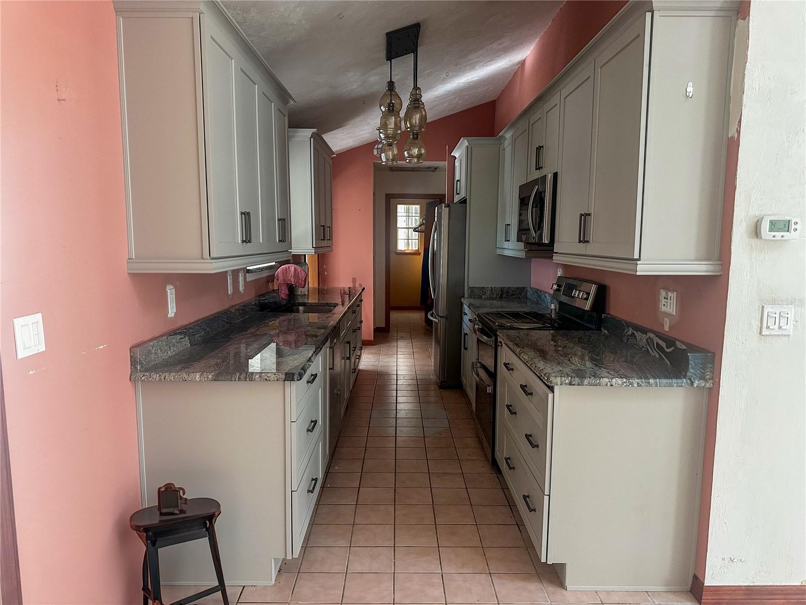 Image 8 of 14 For 3123 Tamarind Drive