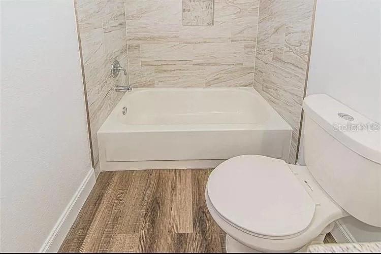 Image 10 of 23 For 5311 Ansonia Court