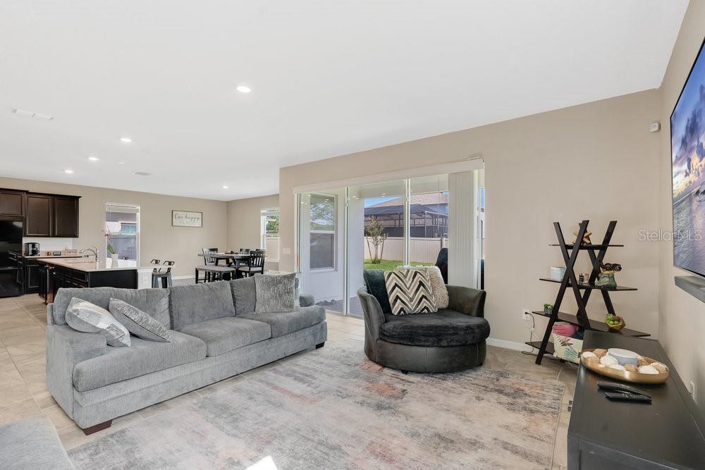 Image 3 of 33 For 4894 Knoll Lane