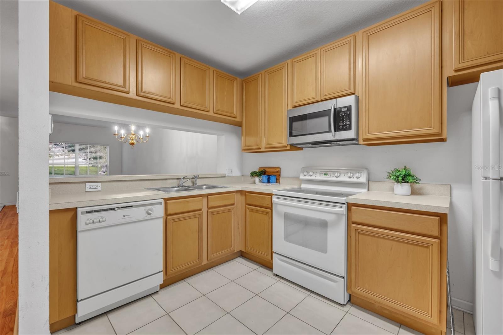 Image 12 of 23 For 1150 Vineland Place