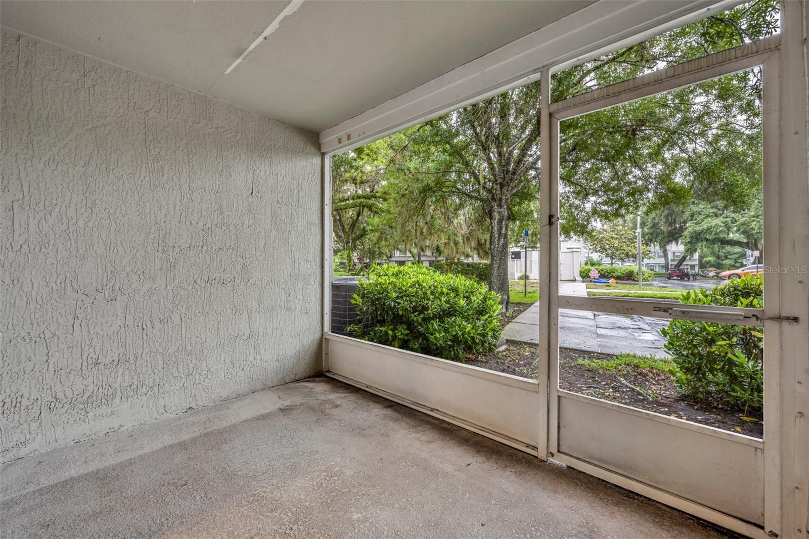 Image 22 of 23 For 1150 Vineland Place