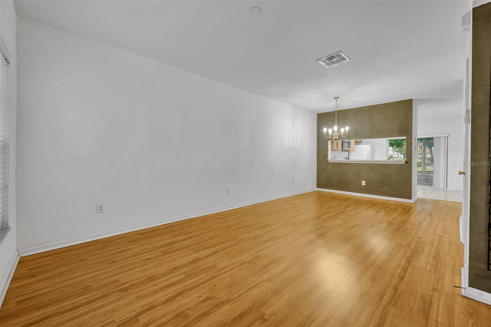 Image 6 of 23 For 1150 Vineland Place