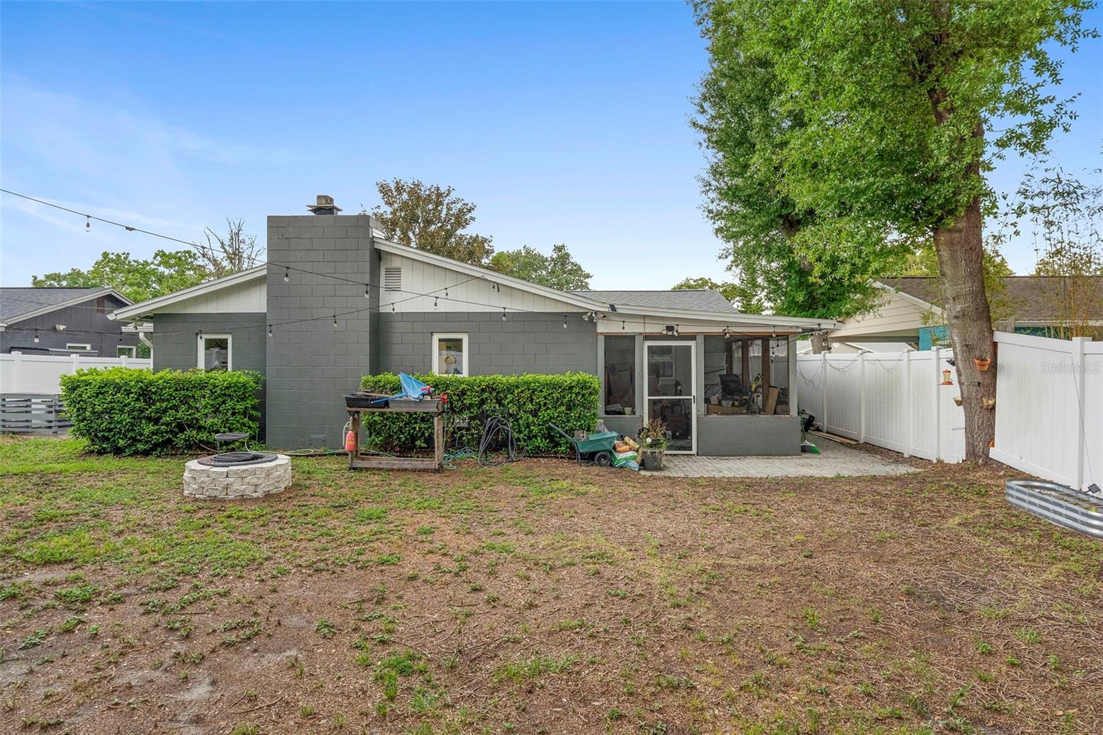 Image 22 of 38 For 1094 Henry Balch Drive