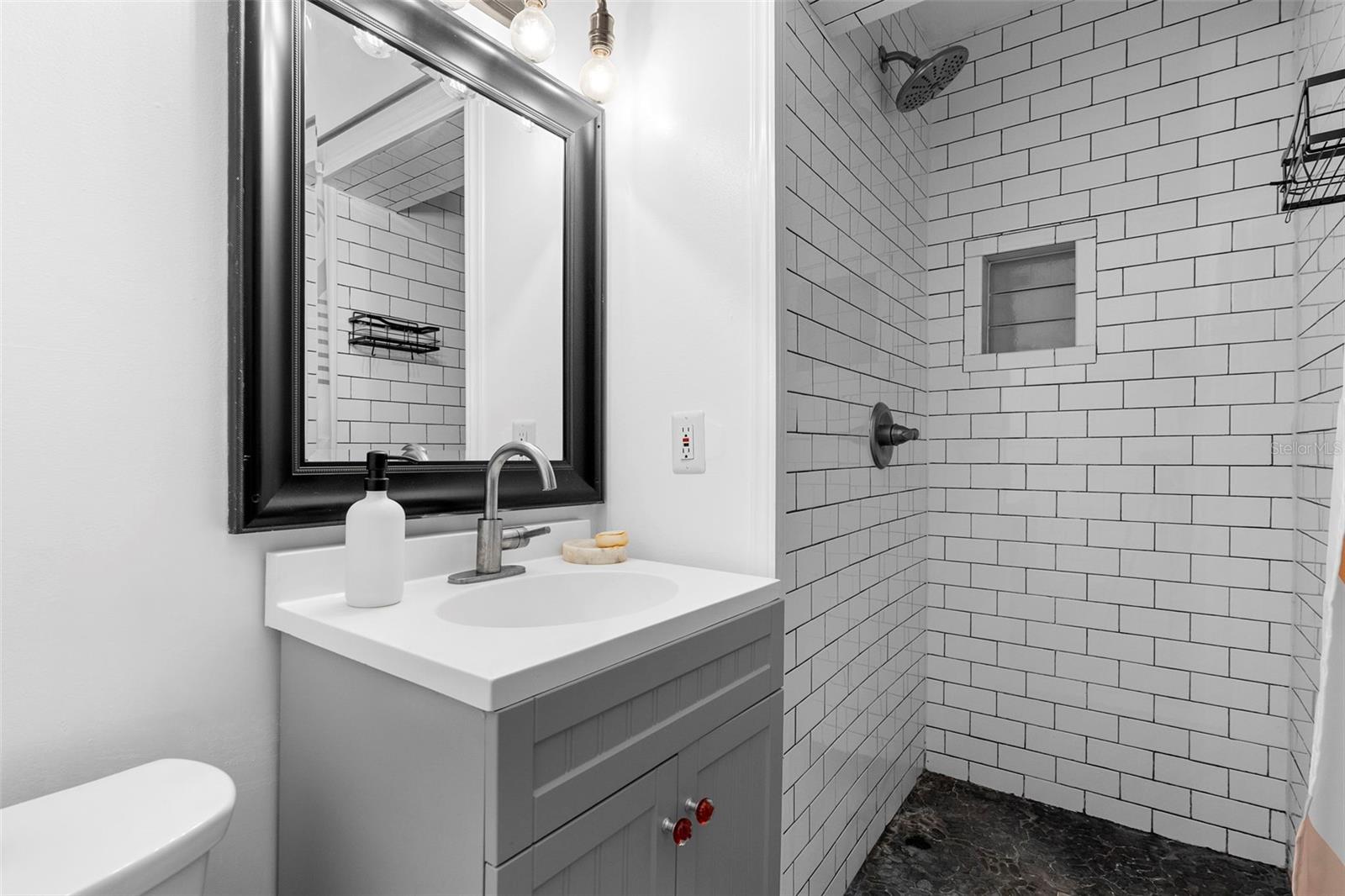 Image 4 of 38 For 1094 Henry Balch Drive
