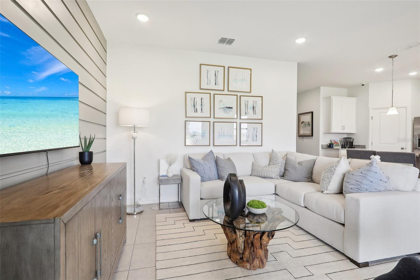 Image 5 of 49 For 439 Shoreview Sands Avenue