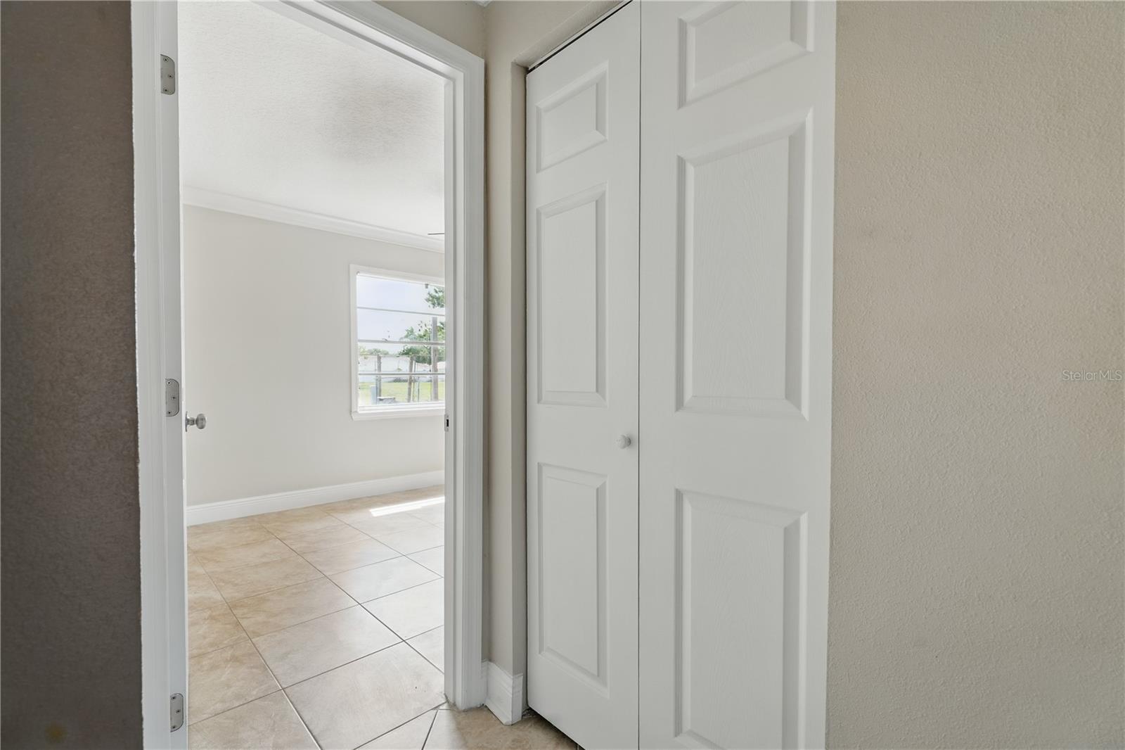 Image 16 of 34 For 2527 Christine Drive