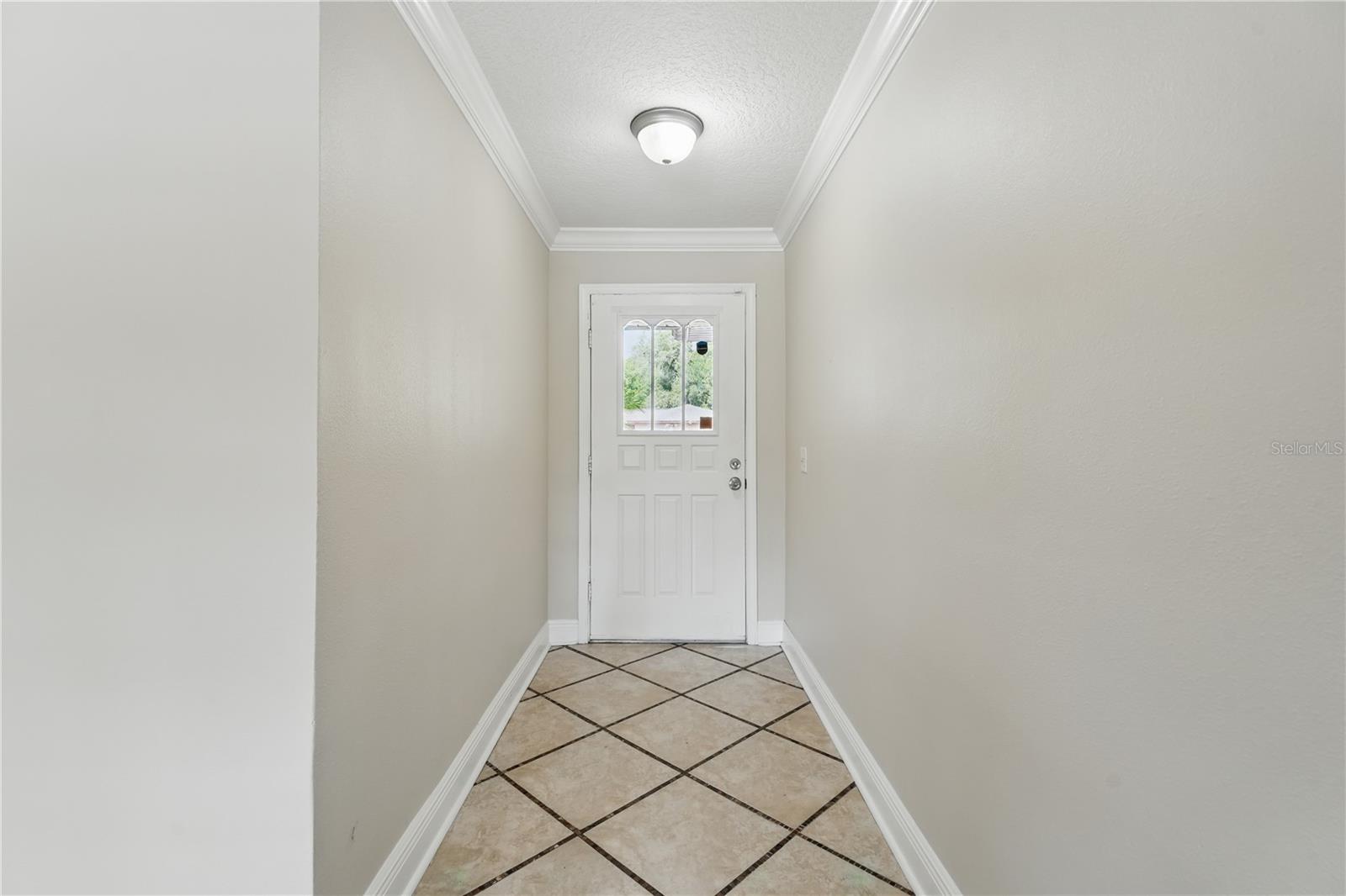 Image 6 of 34 For 2527 Christine Drive