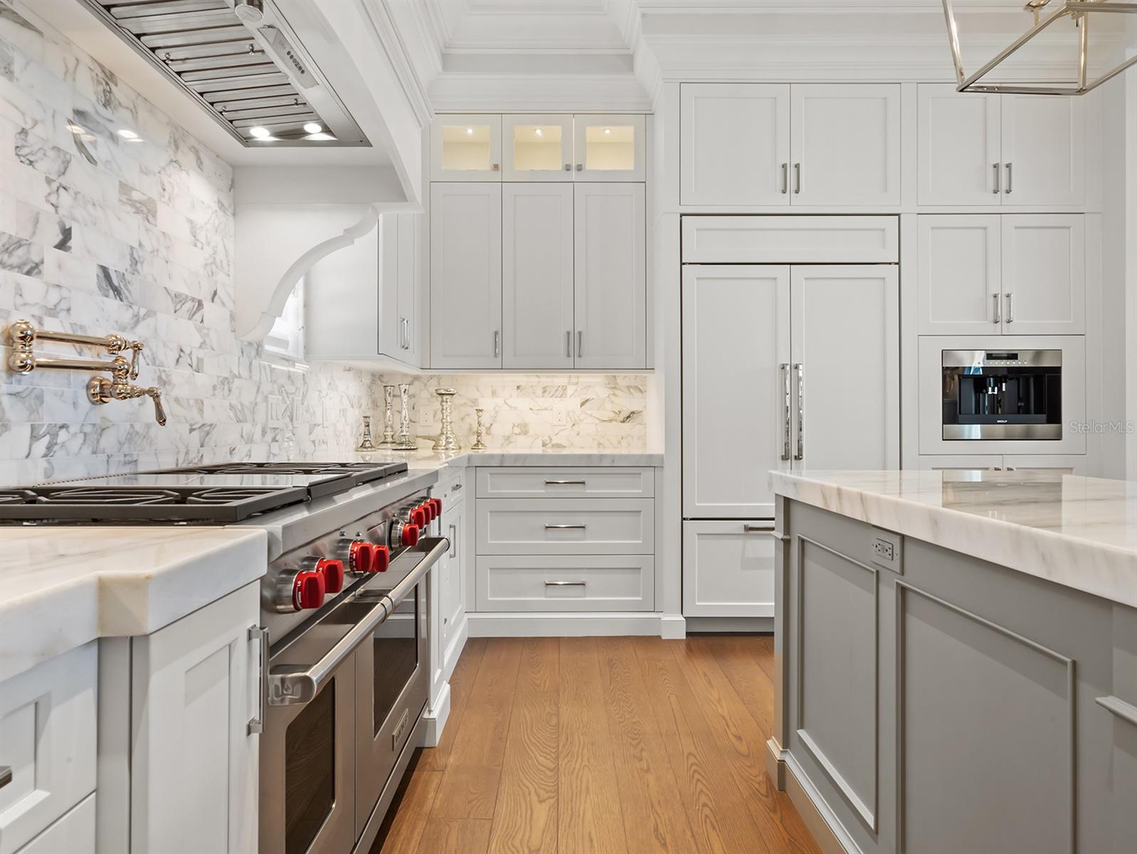 Image 10 of 49 For 649 Park Avenue