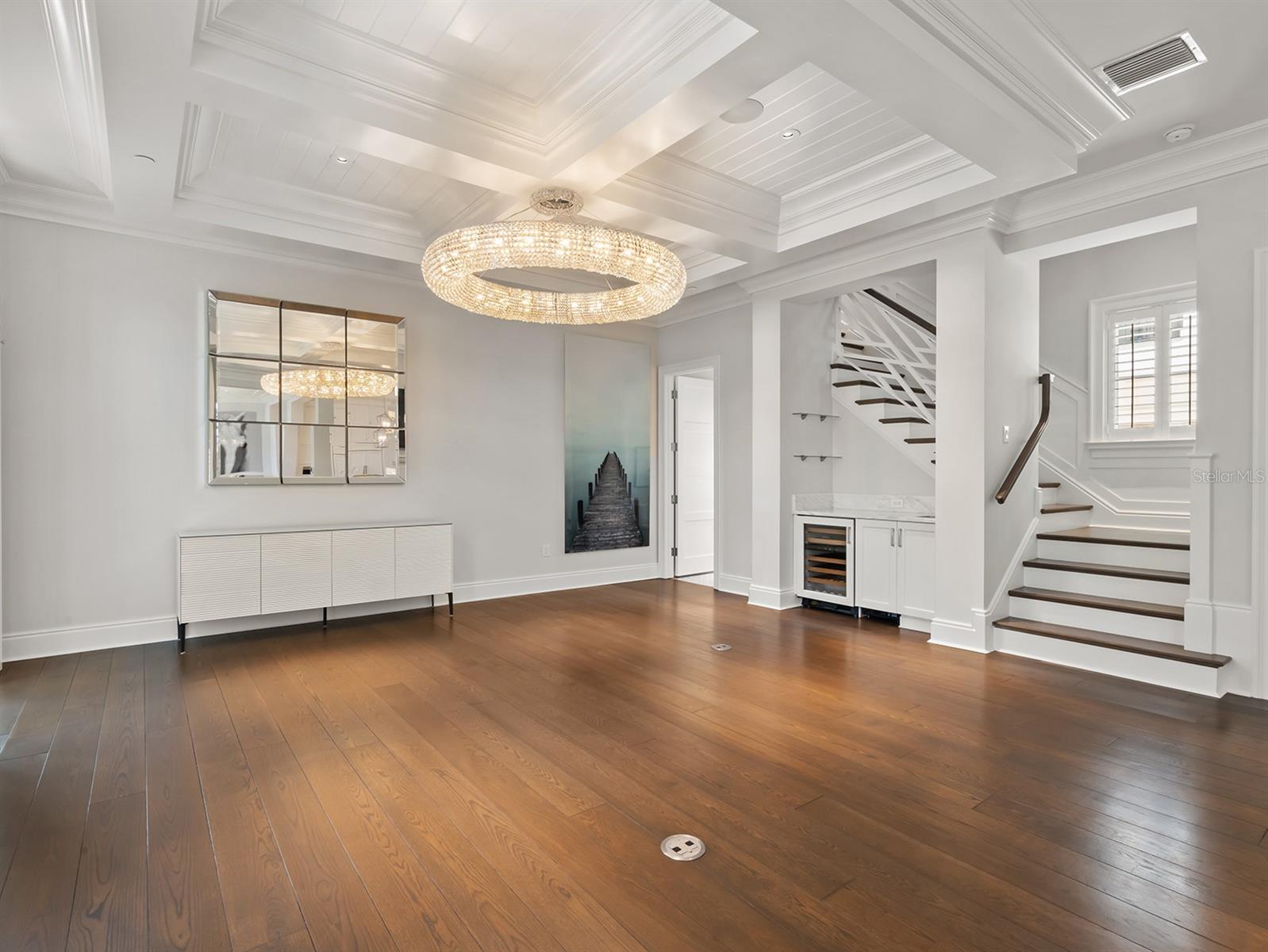 Image 14 of 49 For 649 Park Avenue