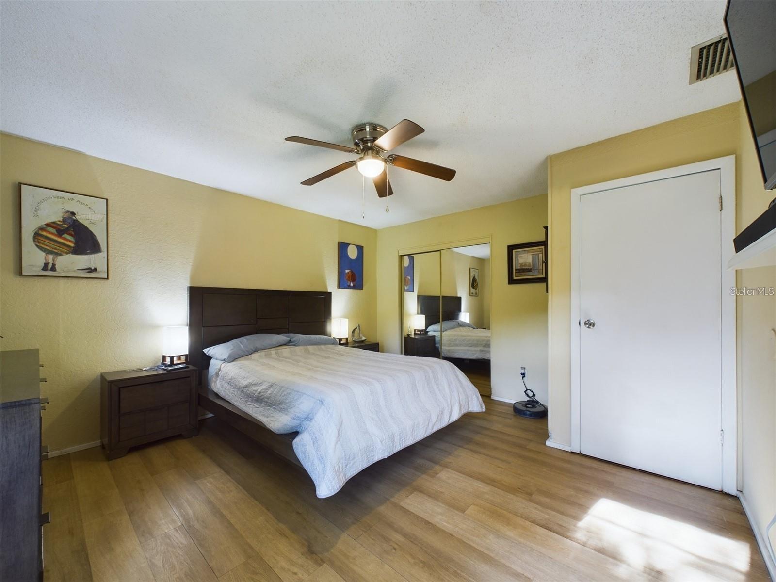 Image 6 of 13 For 4519 Se 140th Pl