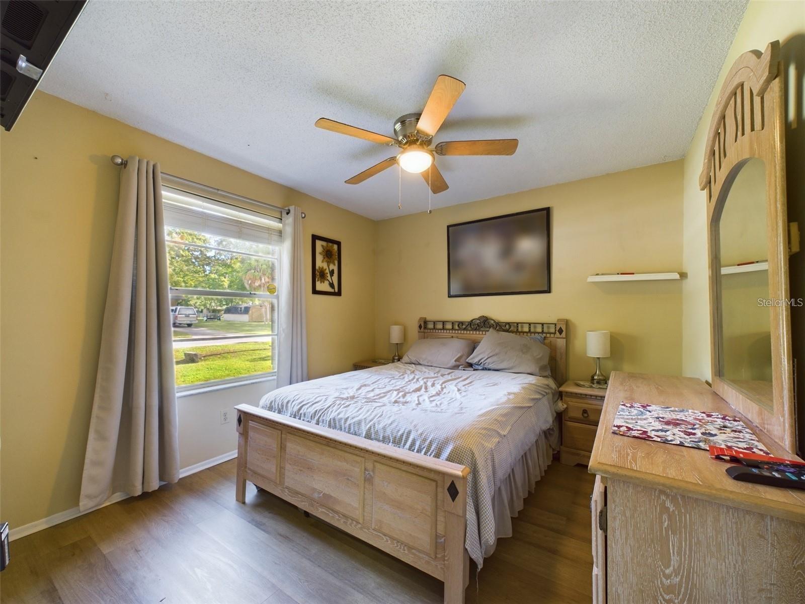 Image 7 of 13 For 4519 Se 140th Pl
