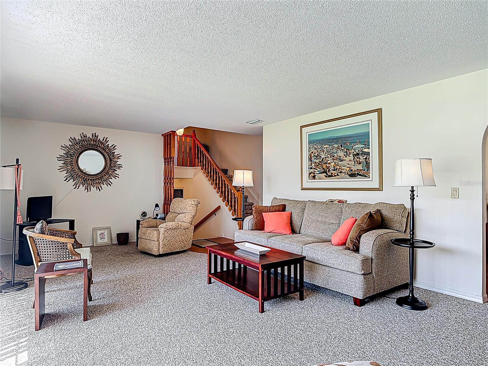 Image 4 of 49 For 721 Fairway Drive