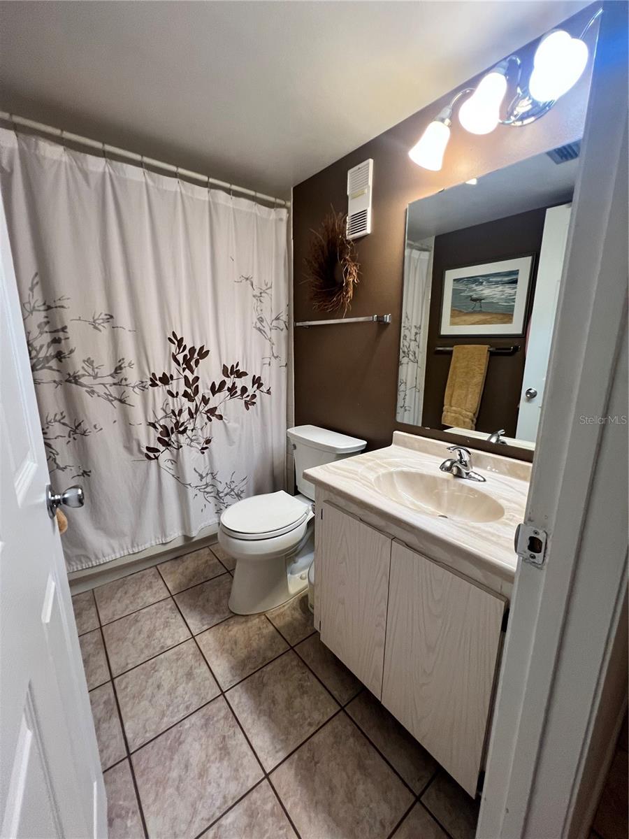 Image 19 of 31 For 130 Jasmine Woods Court 3d