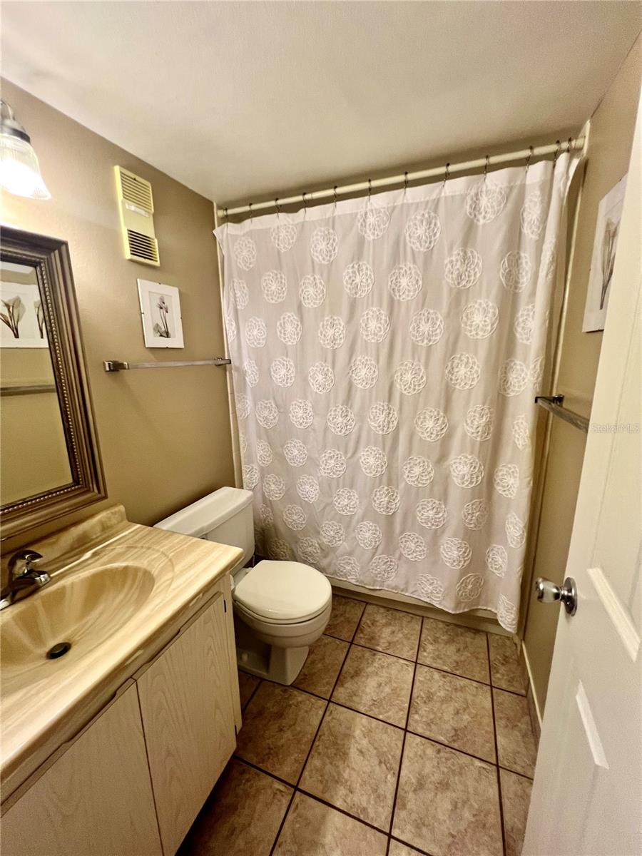 Image 20 of 31 For 130 Jasmine Woods Court 3d