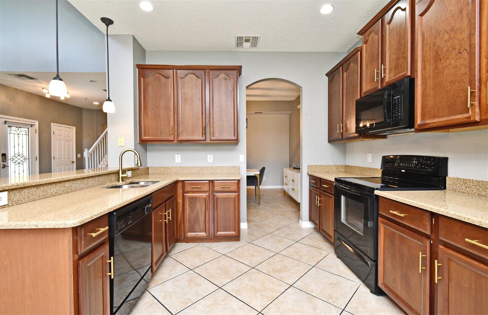 Image 19 of 59 For 506 Harbor Winds Court