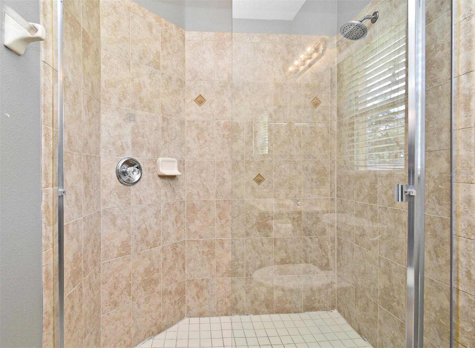 Image 33 of 59 For 506 Harbor Winds Court