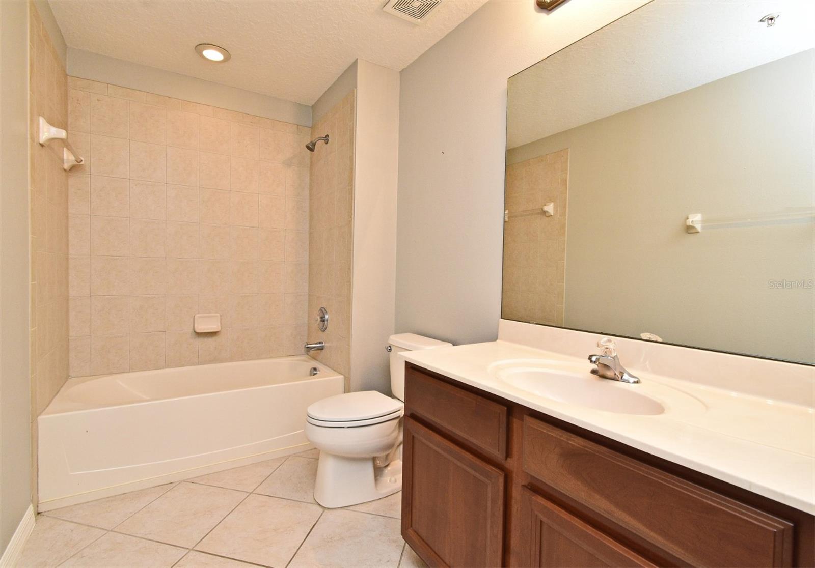 Image 36 of 59 For 506 Harbor Winds Court