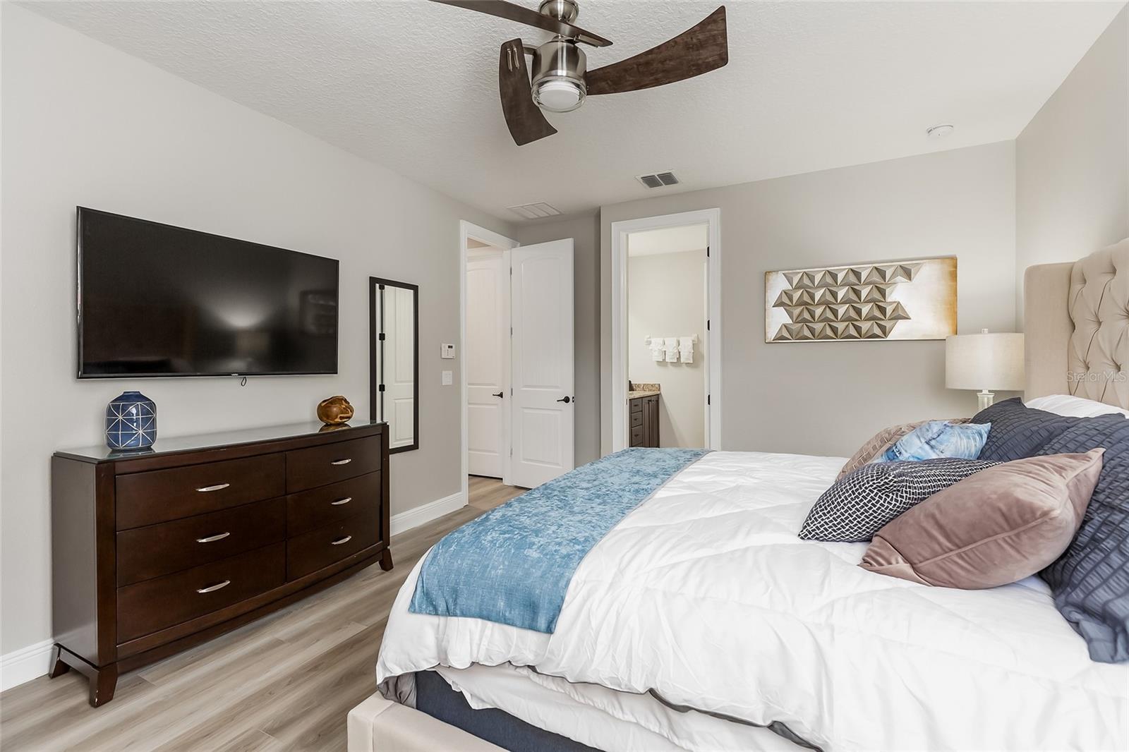 Image 30 of 58 For 8180 Valhalla Terrace