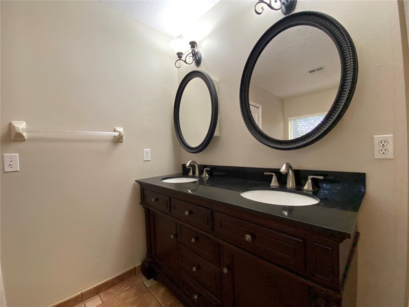 Image 12 of 23 For 3791 Lake Mirage Boulevard