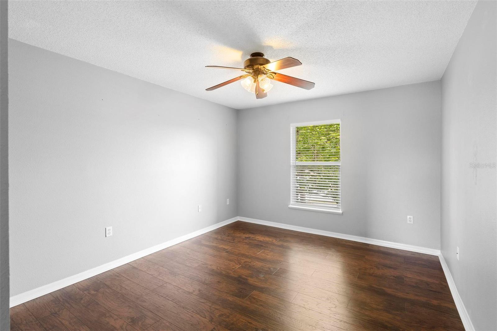 Image 12 of 30 For 4657 Willamette Circle