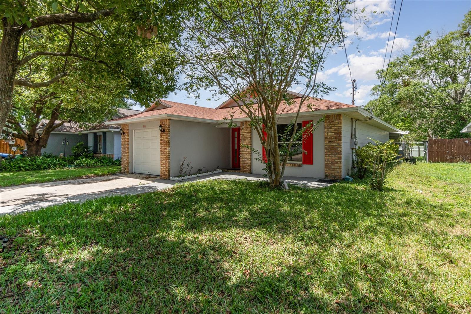 Image 3 of 30 For 916 Glendale Street
