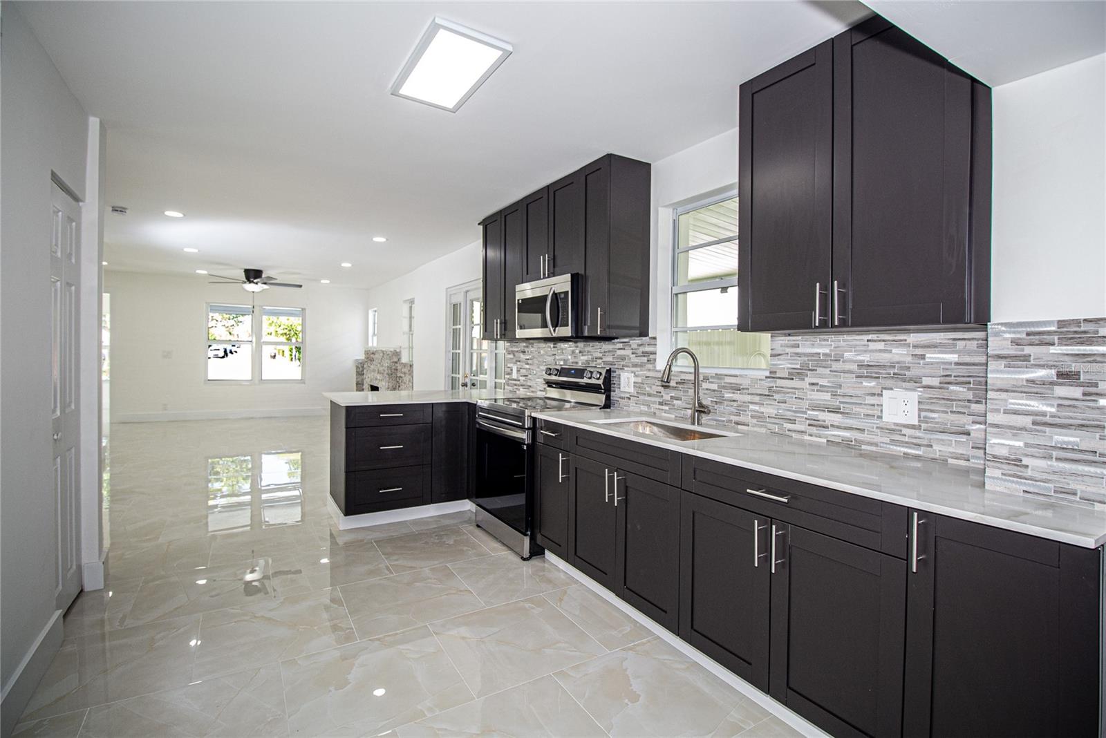 Image 10 of 62 For 4324 Garden Avenue