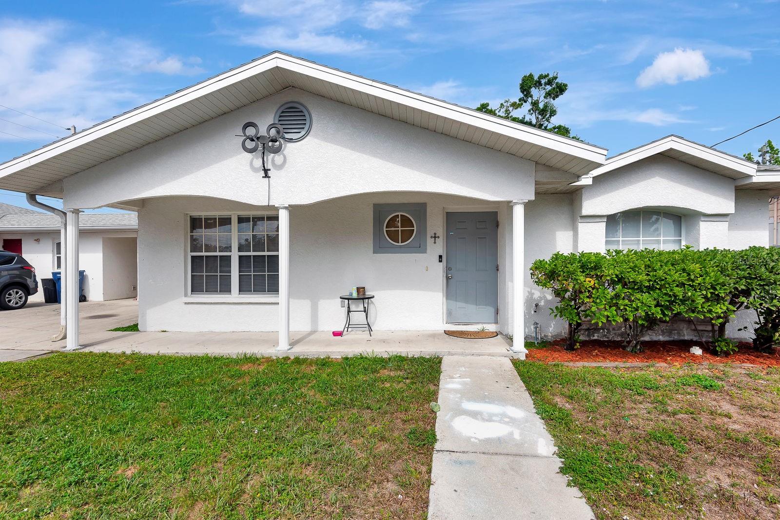 Listing photo id 0 for 6528- 6530 12th Street W