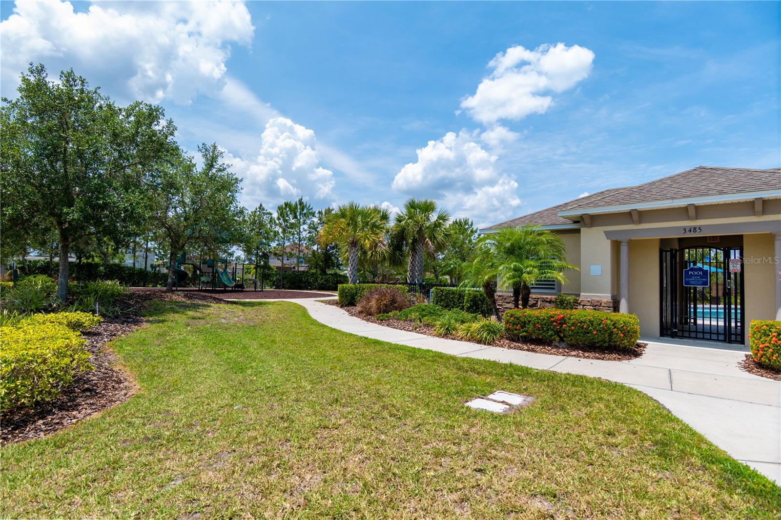 Image 4 of 19 For 3581 Dovetail Avenue