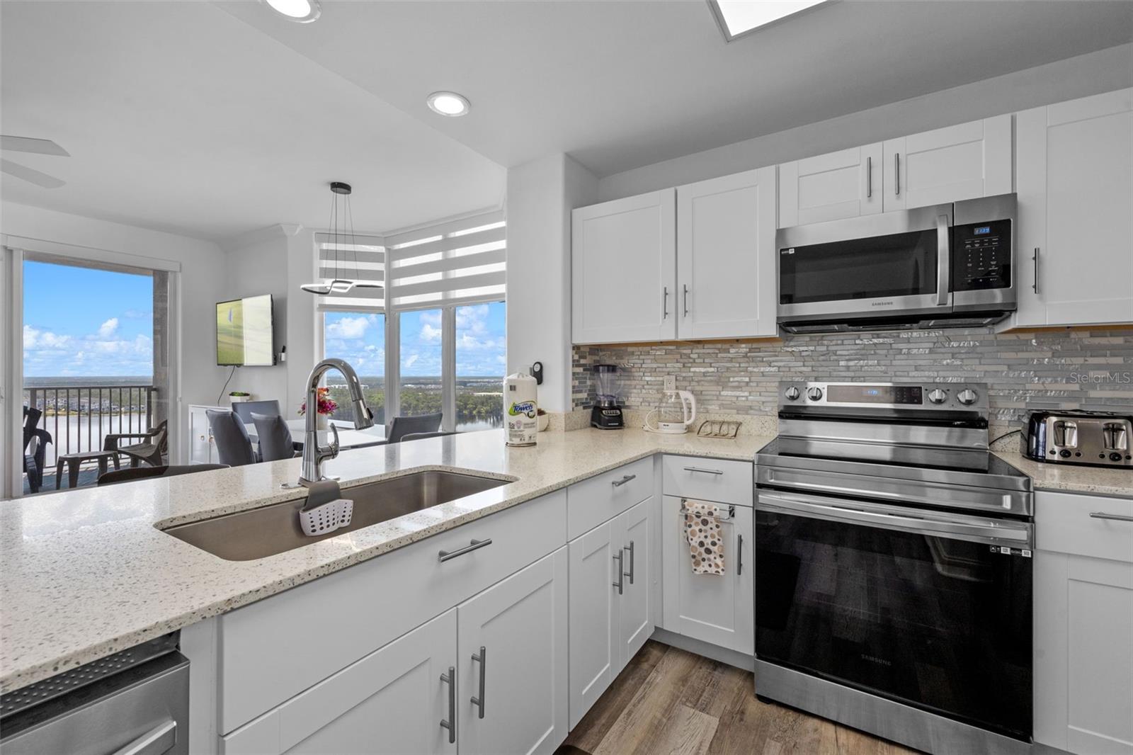 Image 12 of 45 For 13427 Blue Heron Beach Drive 1907