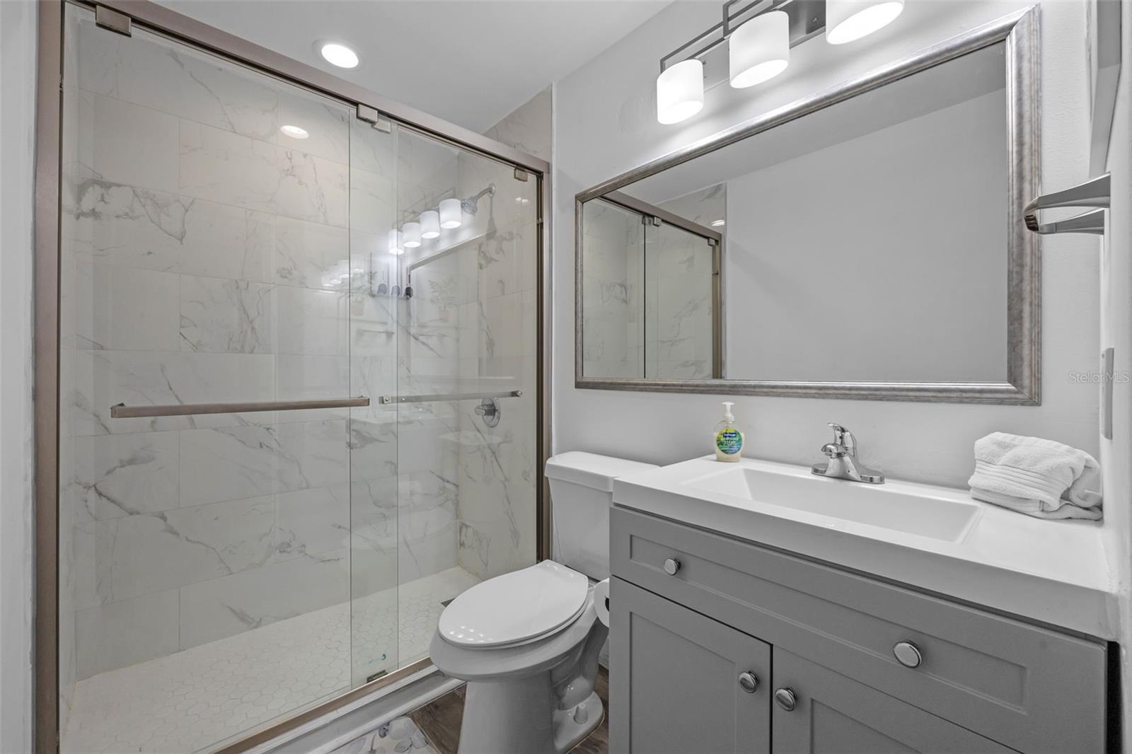Image 27 of 45 For 13427 Blue Heron Beach Drive 1907