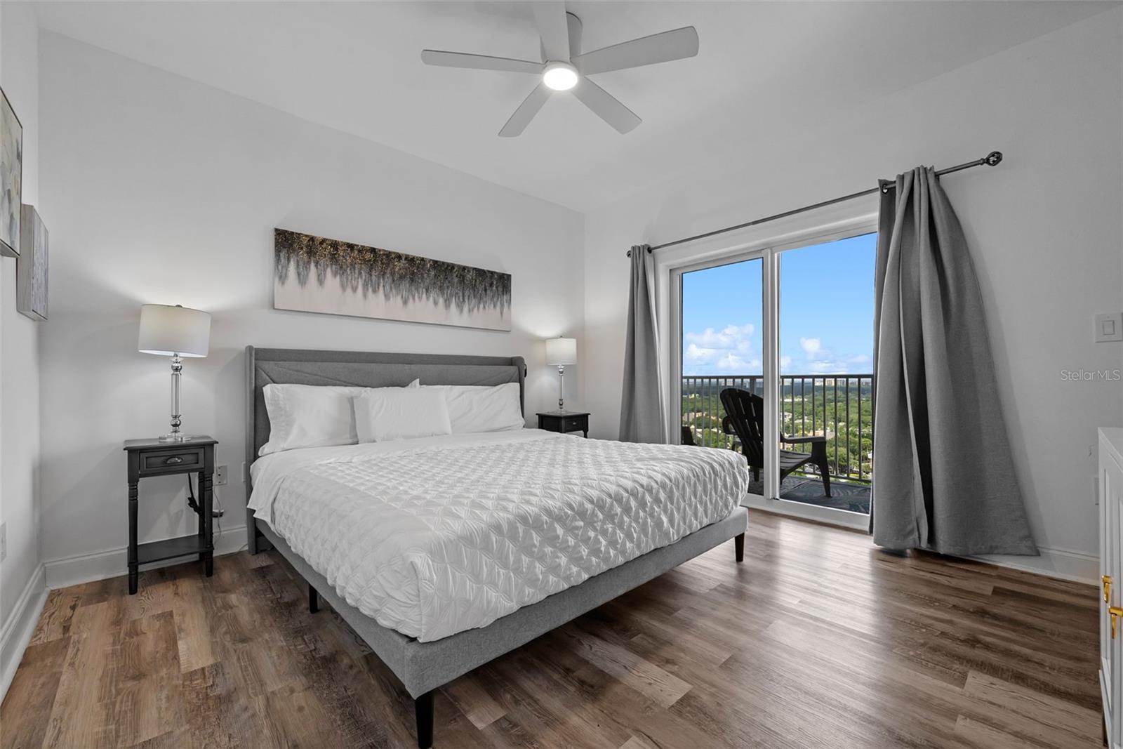 Image 32 of 45 For 13427 Blue Heron Beach Drive 1907