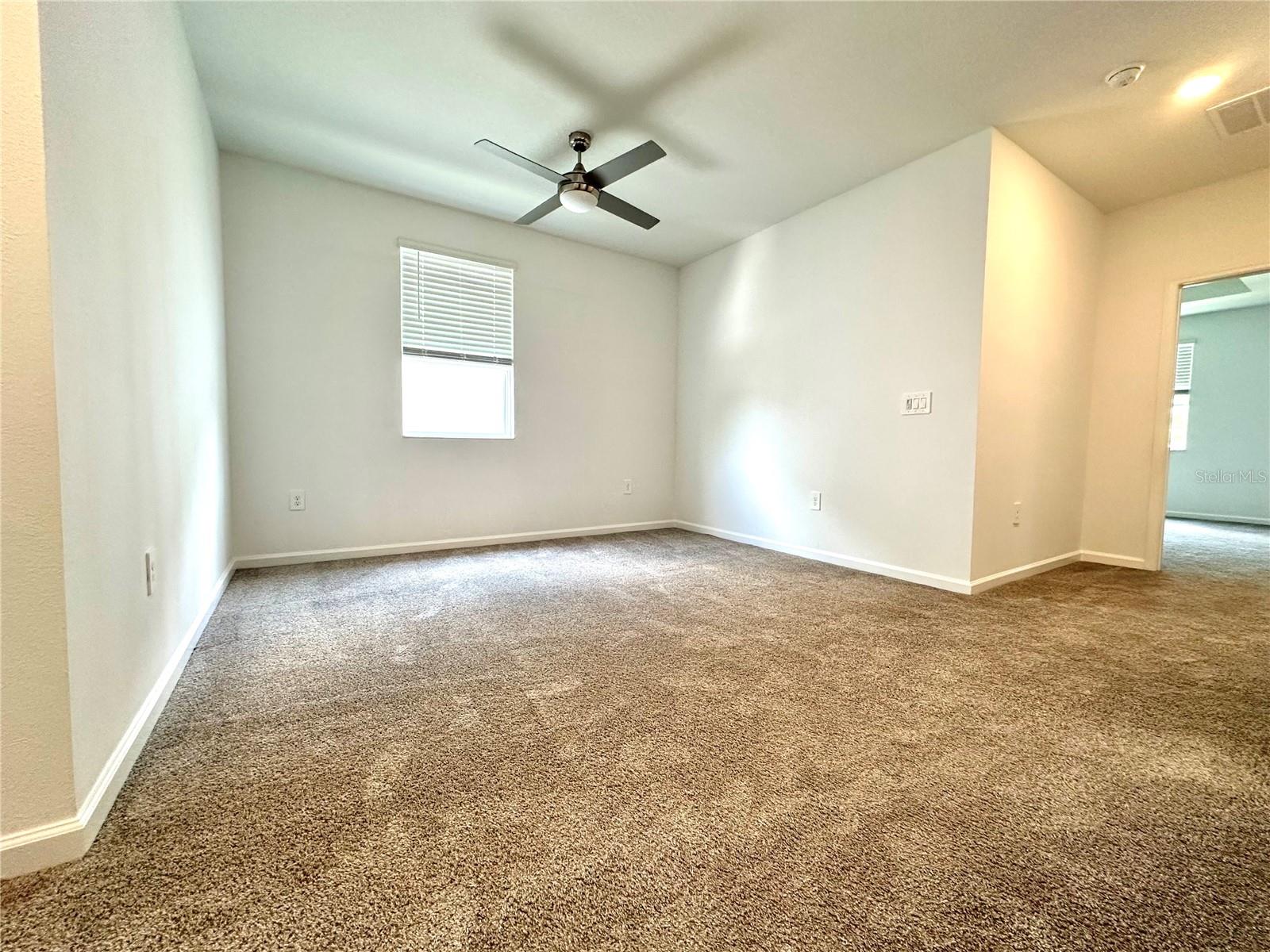 Image 10 of 32 For 7665 Stone Creek Trl