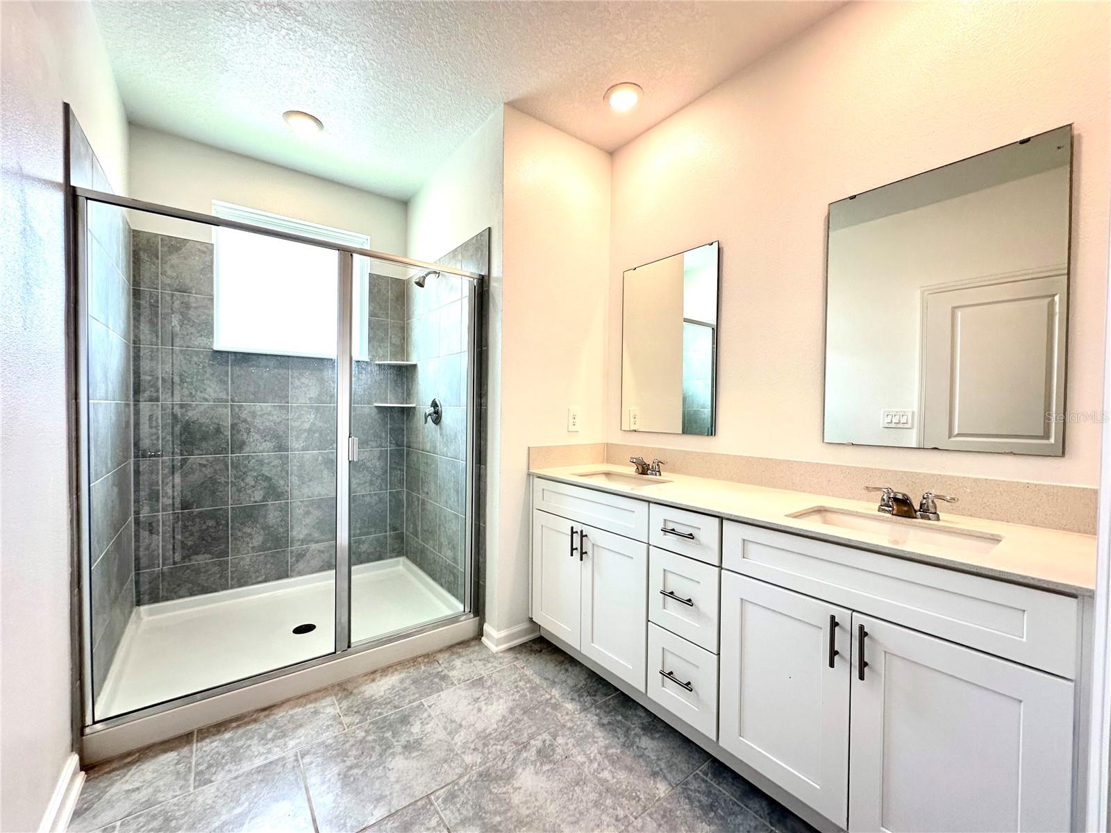 Image 13 of 32 For 7665 Stone Creek Trl