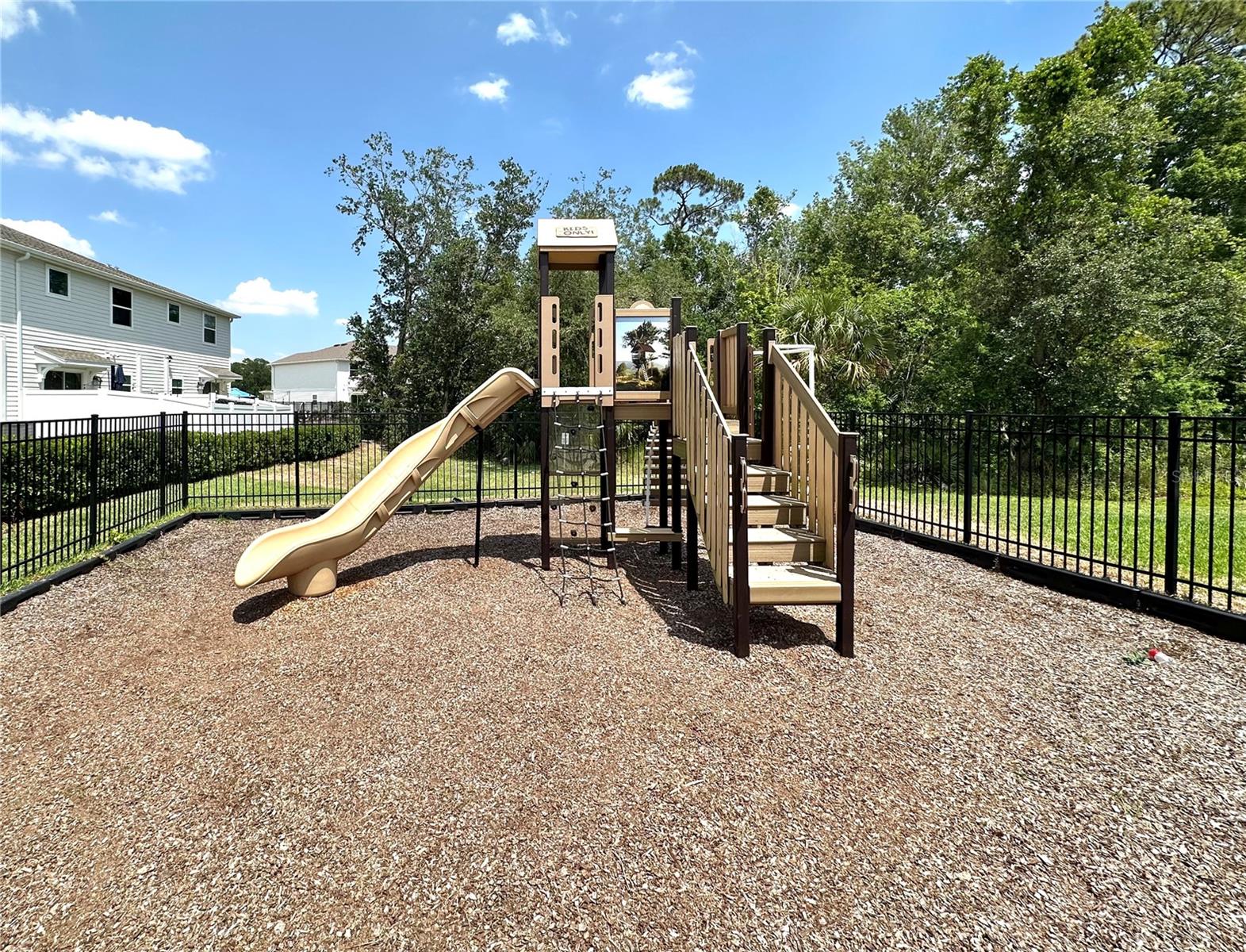 Image 30 of 32 For 7665 Stone Creek Trl
