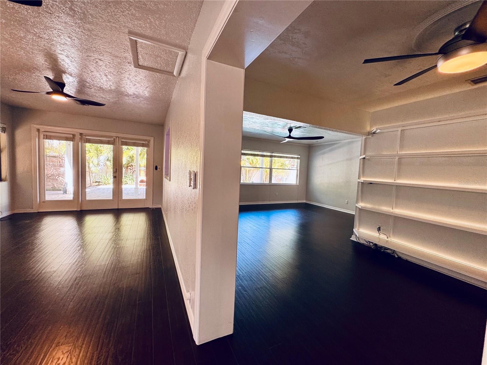 Image 6 of 23 For 4501 Elaine Place