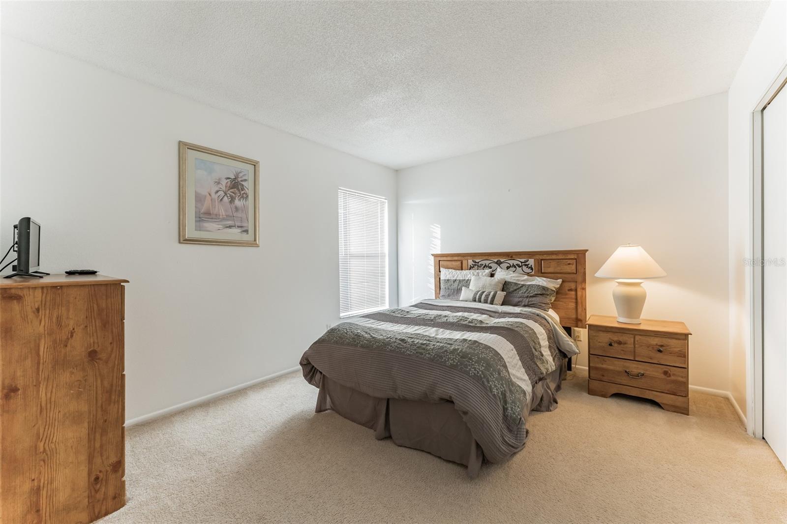 Image 19 of 26 For 149 Emeraldview Avenue