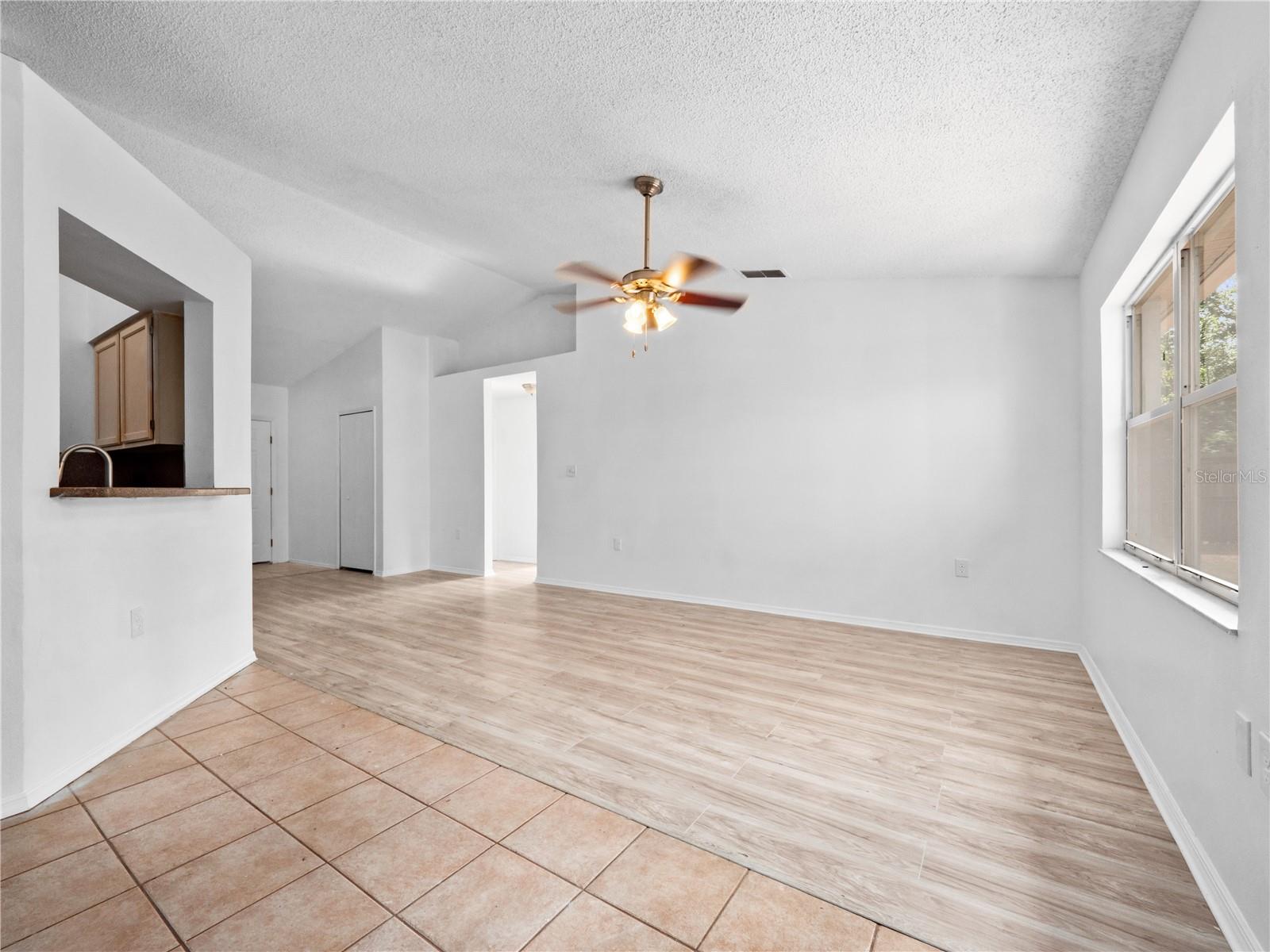 Image 11 of 22 For 6042 Brookhill Circle