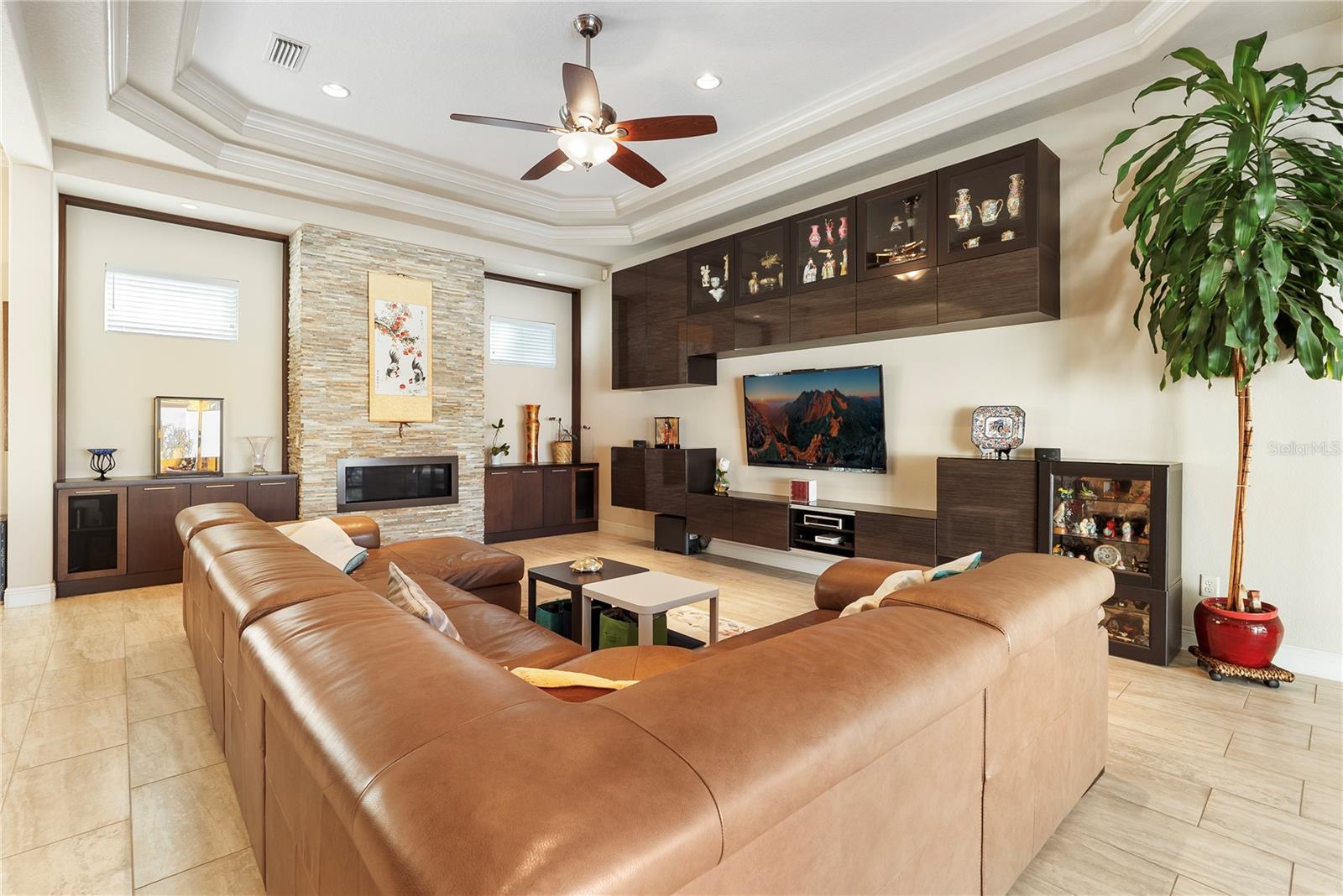 Image 15 of 44 For 11706 Waterstone Loop Drive