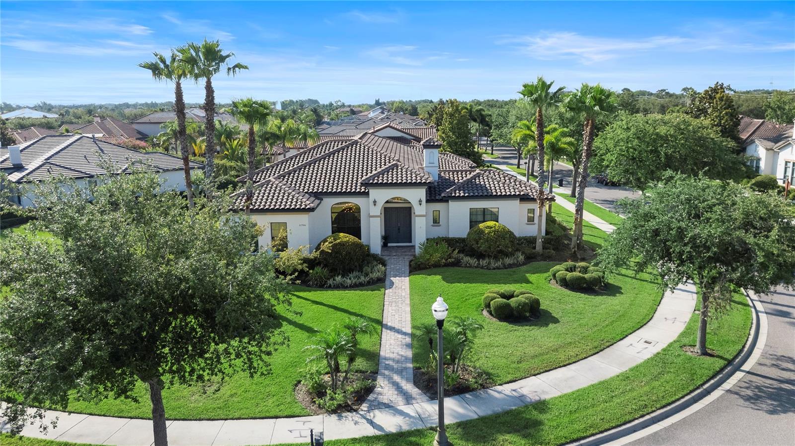 Image 35 of 44 For 11706 Waterstone Loop Drive